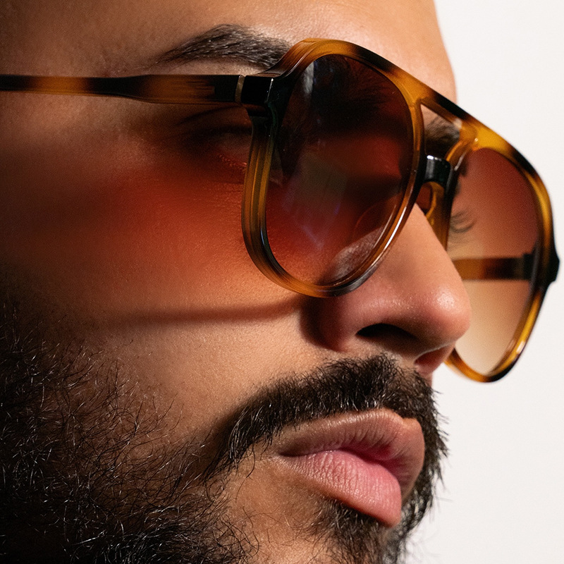 Designer Sunglasses For Women Square Frame Sunglasses Fashion Classic Sunglasses Luxury Polarized Goggle Pilot PC Frame Oversized UV400 Eyewear KP8237