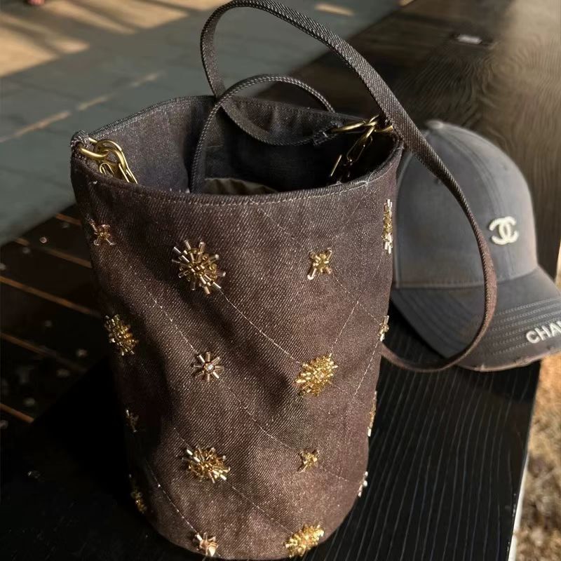 Summer new women's women's crossbody bag with bead embroidery pattern bucket bag summer retro denim women's shoulder bag new fashion de
