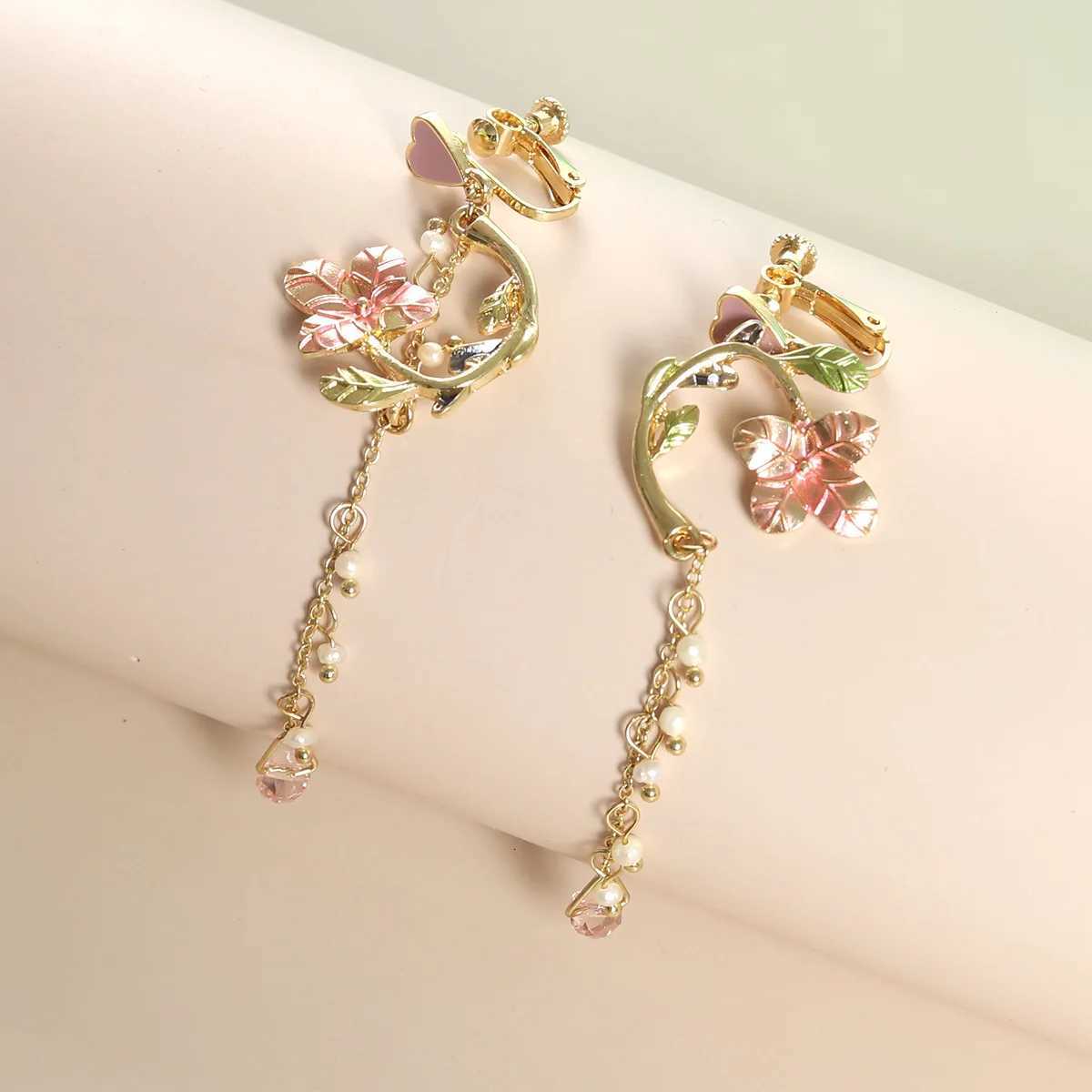 New Trend Cute Flower Asymmetrical Spiral Dangle Earrings for Women Charm Long Tassel Blue Crystal Drop Earrings Wedding Jewelry XJ250722