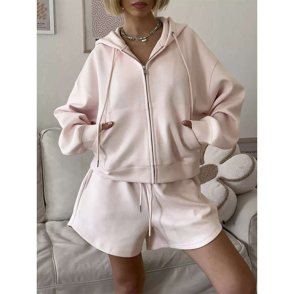 Fashion Women's Hoodie With Large Pocket Sweatshirt And Shorts Two-Piece Casual Set For Women B5
