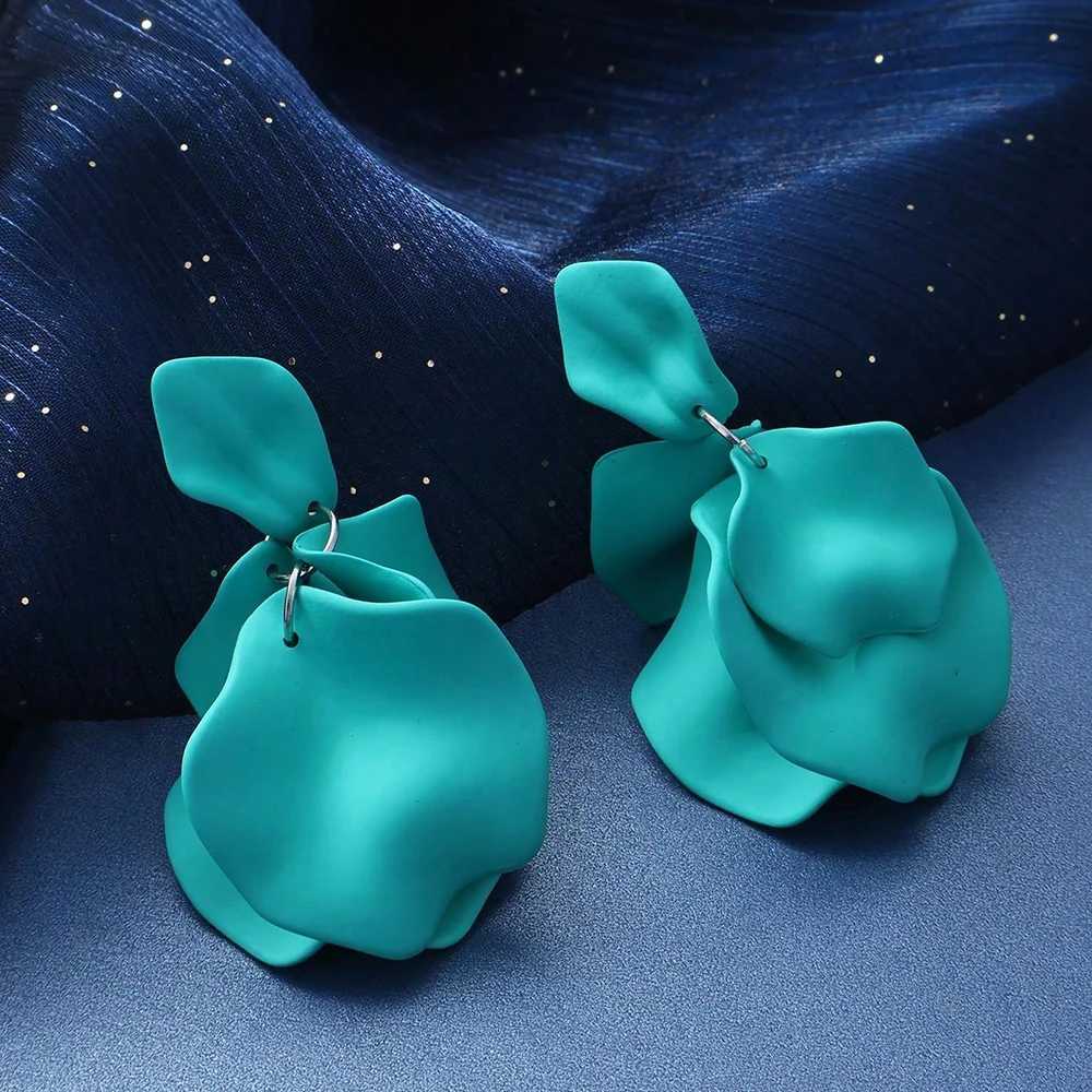 5PCS Acrylic Petal Flower Tassel Dangle Earrings For Women Bohemian Colorful Petal Drop Earrings Party Womens Jewelry Gift XJ250722