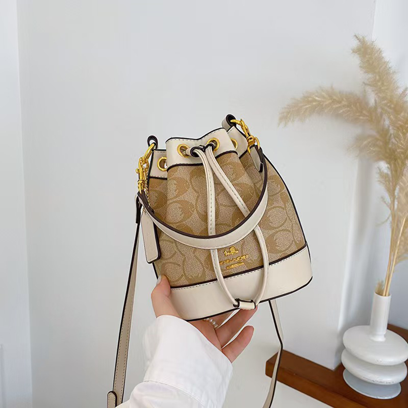 Designer bag Shoulder Bag Luxury Bag Crossbody Purse Designer Fashionable Drawstring Bucket Versatile Western Style Single Shoulder Handheld Crossbody