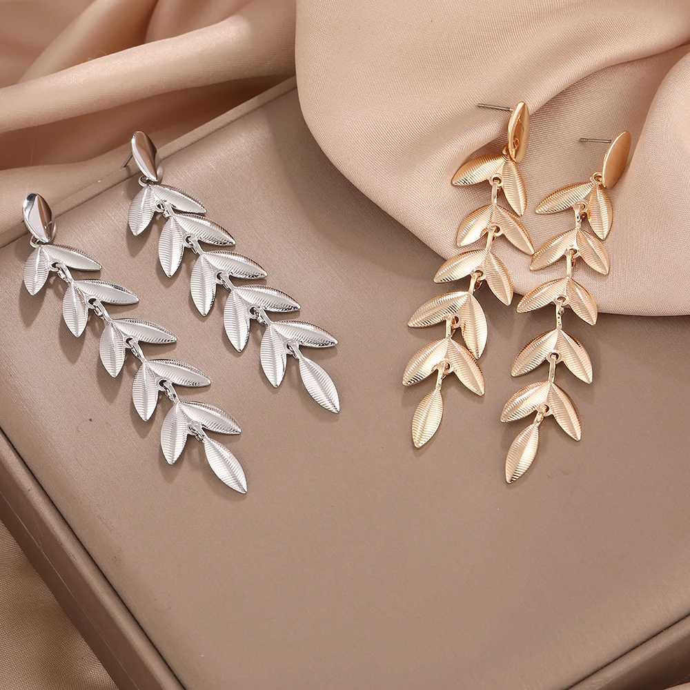 New Long Tassel Metal Leaves Earrings For Women Metallic Texture Splicing Pendant Earrings Fashion Female Jewelry Accessories XJ250722