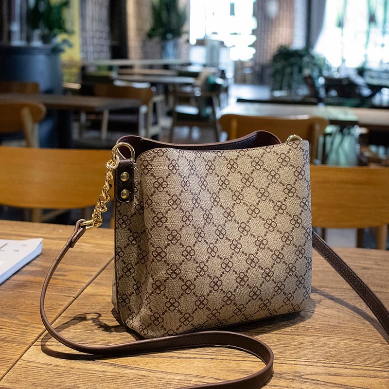 Female bag new style easy to build bucket bag temperament goddess printed small bag large capacity shoulder crossbody bag 2025s hot