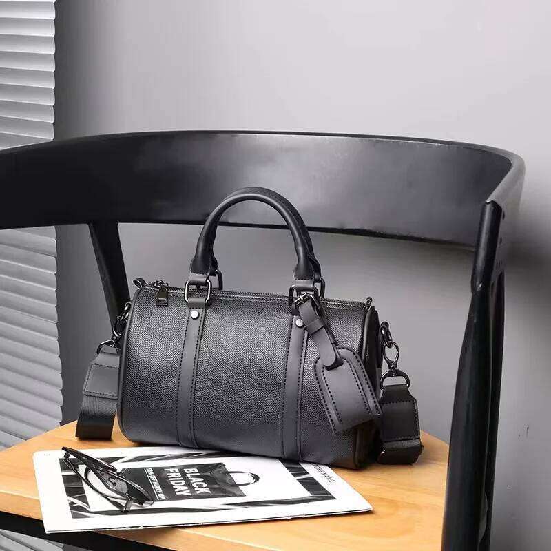 New Men's Fashion Design Crossbdoy Bags Men Single Shoulder Bag Soft PU Leather Male Crossbody Handbag