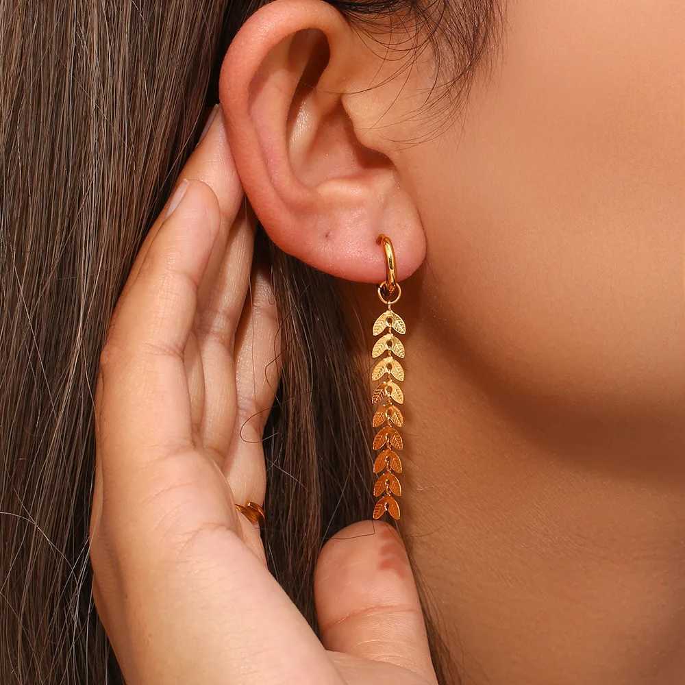 2022 18K Gold Plated Snowflake Long Tassel Earrings Waterproof Female Earrings for Women High Quality Stainless Steel Jewelry XJ250722