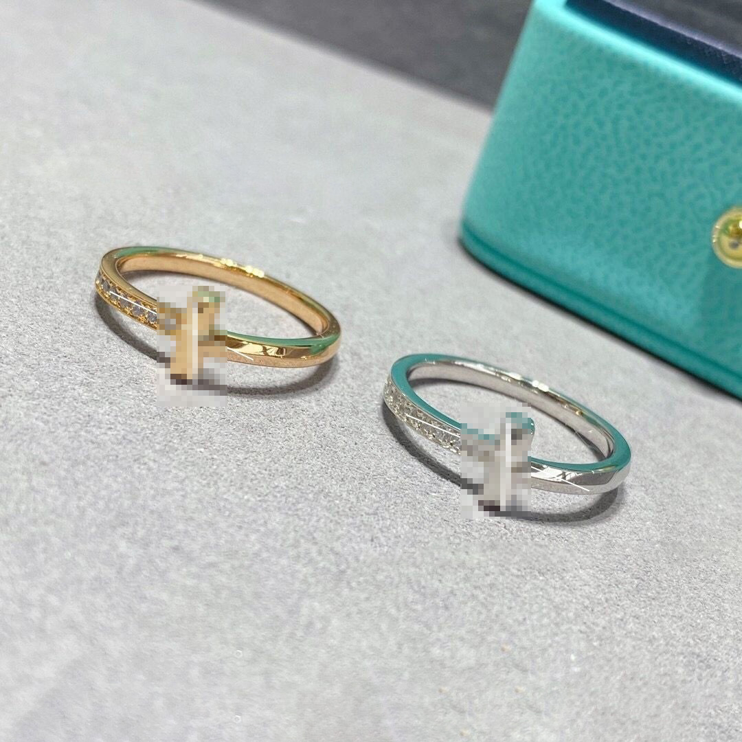 High Version Gold designer ring Double T Full Diamond V Gold Plated 18K Rose Gold Inlaid Diamond Fashion Light Band Luxury Ring