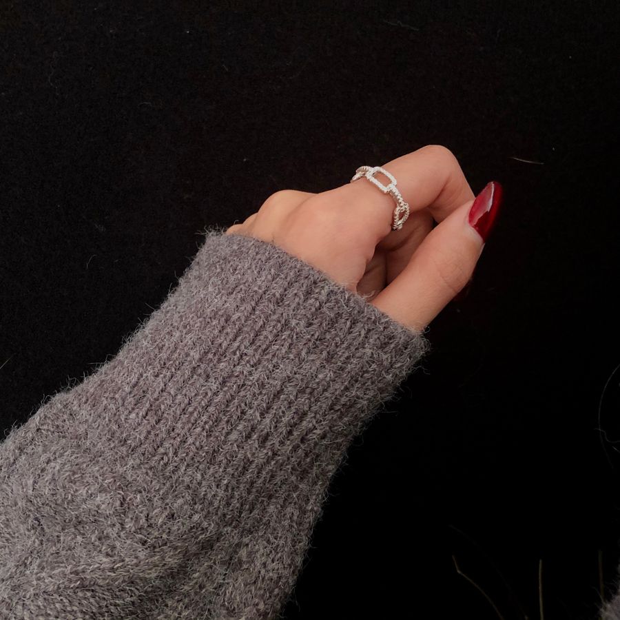 Fashionable Copper Linked Chain with Lab Diamonds - Elegant Engagement & Wedding Band