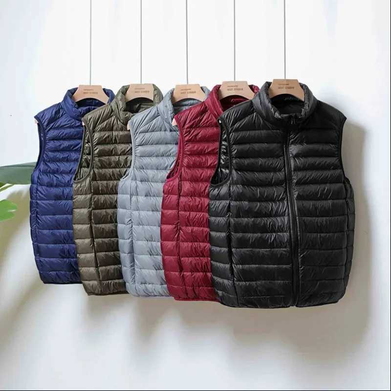 High Quality Man Duck Down Vest Coat Ultralight Sleeveless Windproof Waistcoat Portable Puffy Jackets for Men W250722