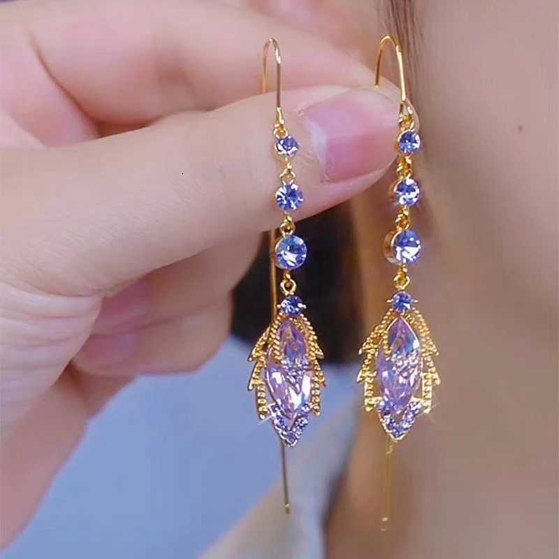 Elegant Purple Crystal Mle Long Tassel Ear Wire for Women New Fashion Exquisite Temperament Ladies Wedding Party Jewelry XJ250722