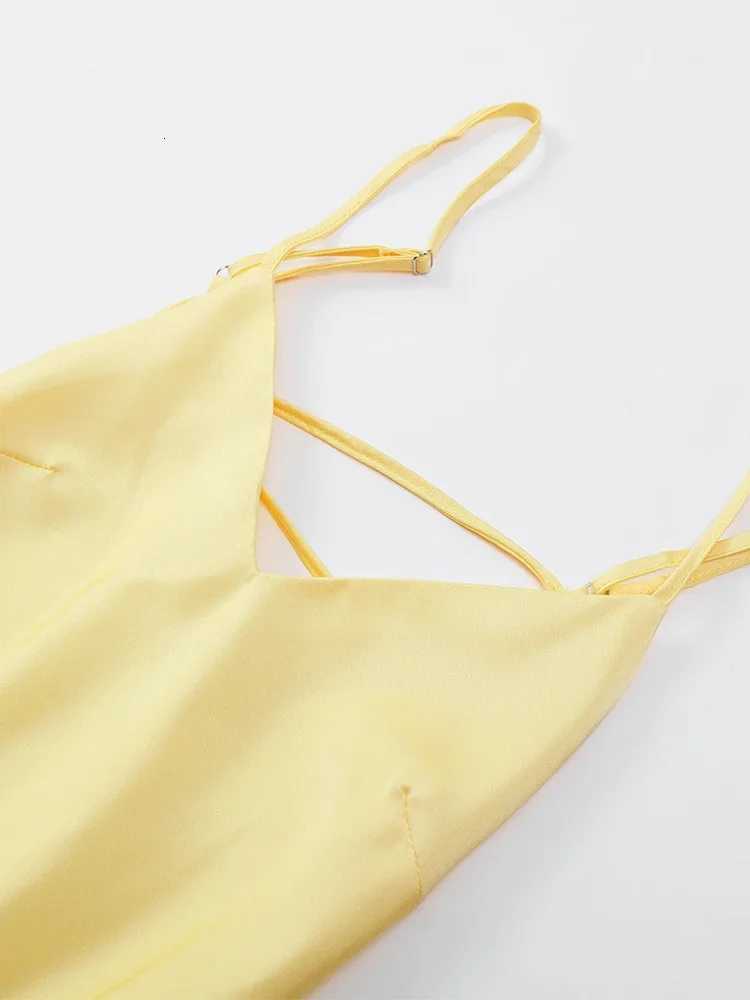 Sexy Yellow Satin Backless Maxi Dress Women Ele Sveless V Neck Sling Long Gowns New 2025 Lady Evening Party Slim Fit Dress XJ250722
