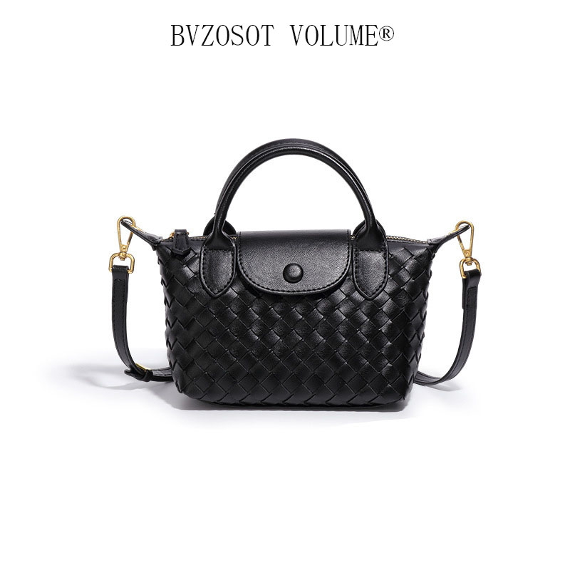 Hand knitted style bag, fashionable single shoulder dumpling shaped for commuting with sense of high end and affordable a hand - held bag