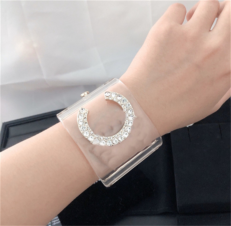 Designer C Bangle Acrylic Bracelets Woman Men Fashion Letter C Women Open Bracelet Jewelry Cuff Gift CCity Resin Lucite Luxury Pearl Diamond hjm456fd