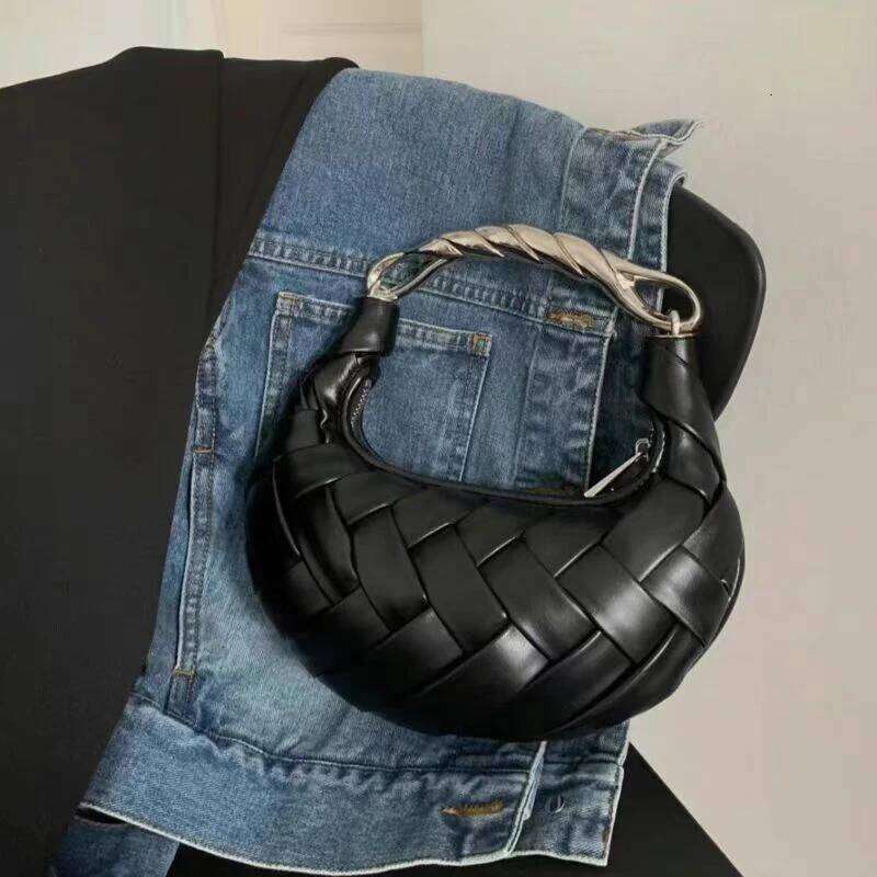 Woven Bird's Nest Brand Creative Design Dumpling Shape Comfortable Fabric Exquisite Commuter Handbag Shoulder Messenger Bag