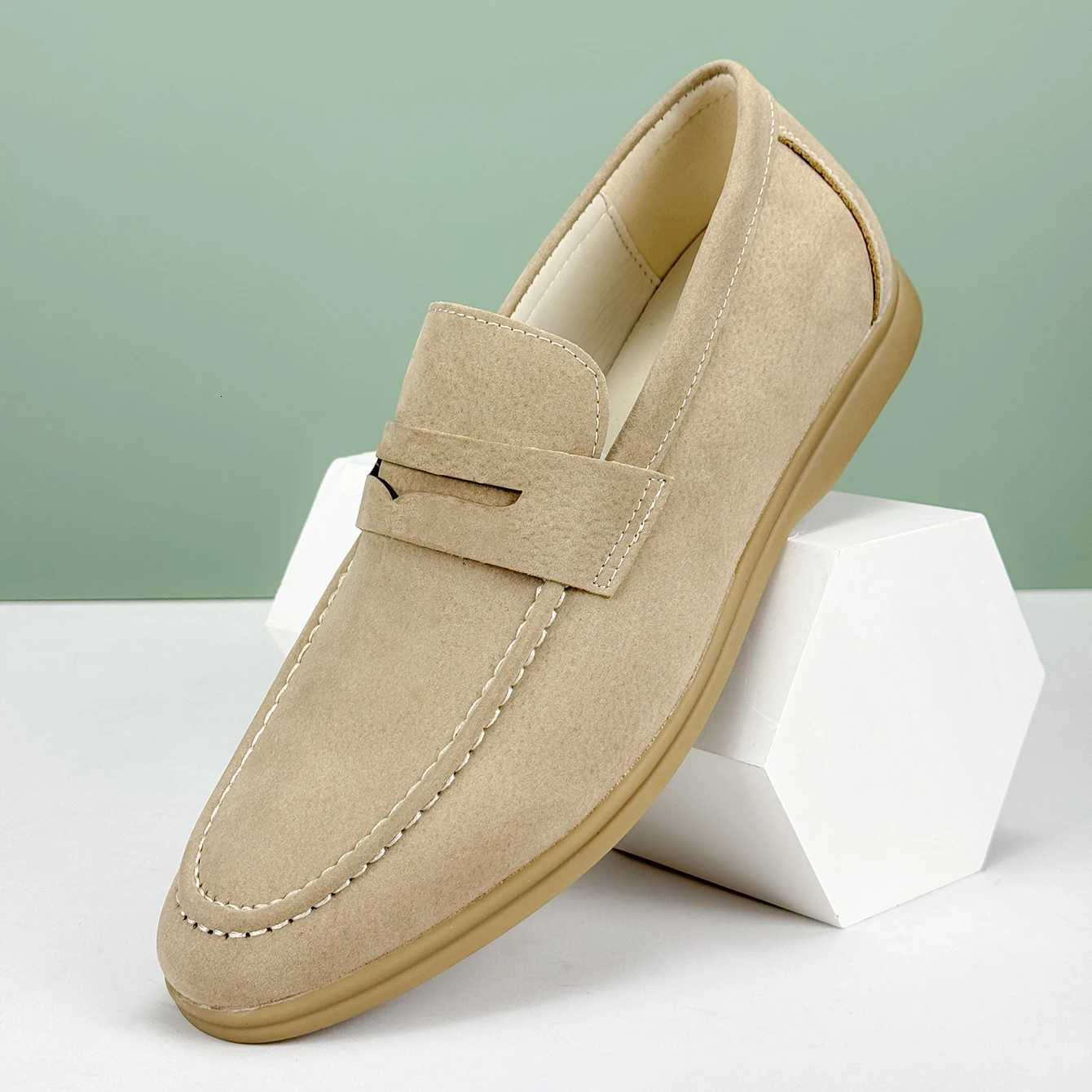 New Classic Suede Leather Men Shoes Slip On Loafers Penny Round Toe Dress Shoes for Men Daily Wedding Party Business Shoes XJ250722