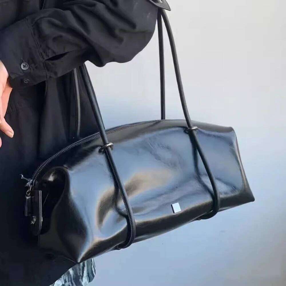 Women's Vintage Boston Handbag PU Leather Motorcycle Pillow Shoulder Large Capacity Chic Underarm High Quality Black Bag