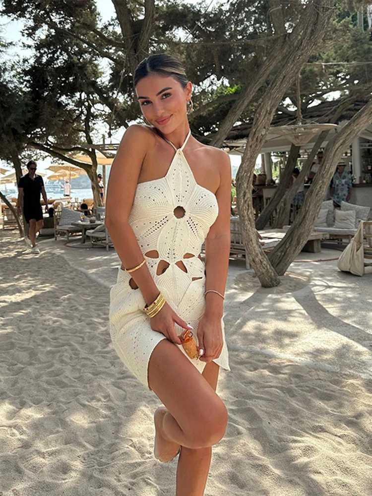 Hollow Out Halter Women Dress Sleeveless Backless Solid Fe Mini Beach Dresses 2025 Fashion Knitted Short Lady Slim Dresses XJ250722