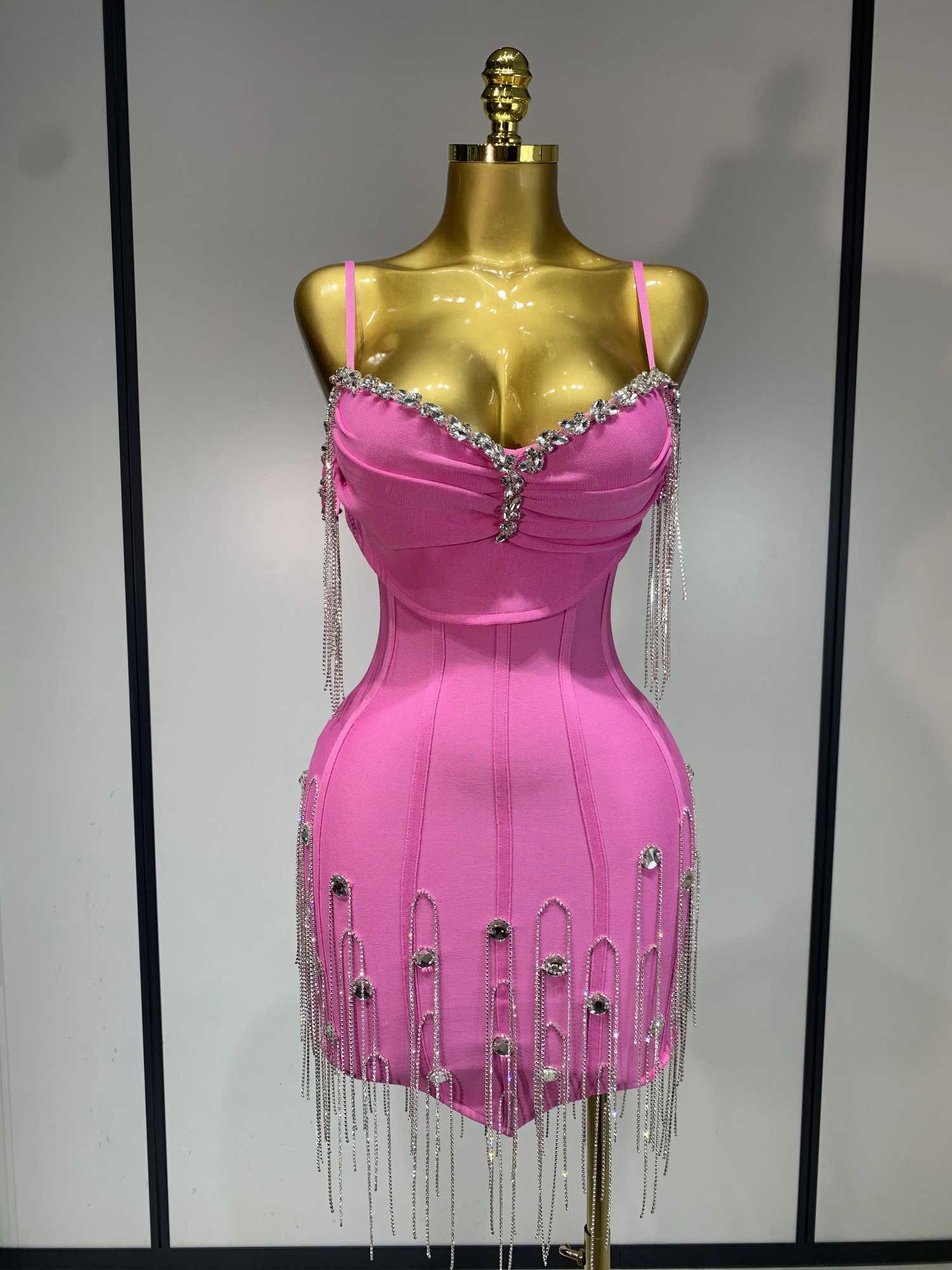 Sexy Backless Spaghetti Strap Bodycon Sleeveless Bandage Dress Ele Prom Gown Club Evening Party Luxury Birthday Dresses XJ250722