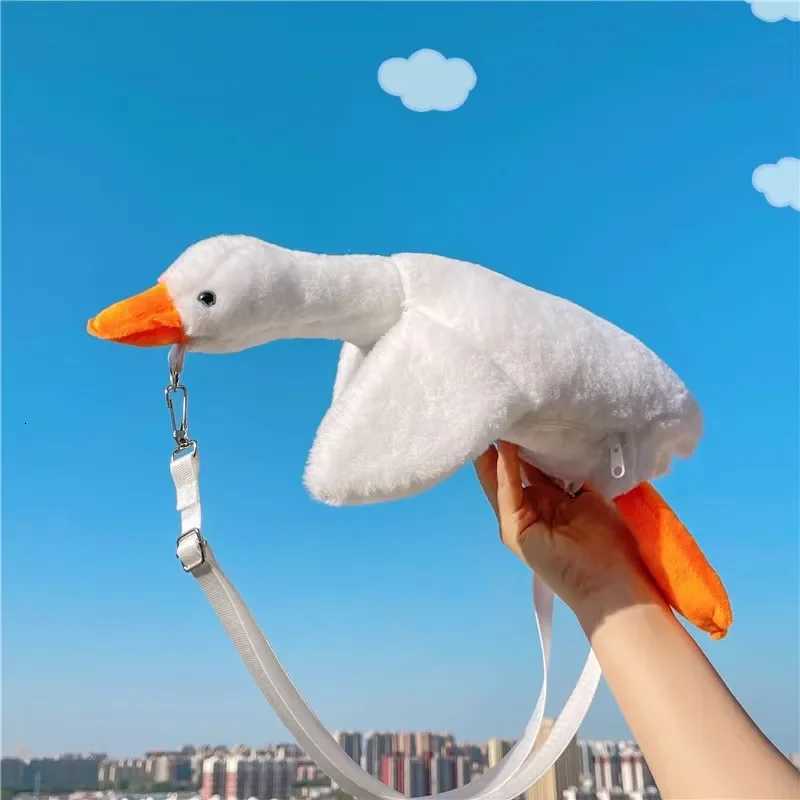 Fur Chicken Plush Bag Ugly Hen Shape Handbag Funny Kaii Chicken Pendant Keychain Doll Sahel Purse for Womens Birthday Gifts Y250722