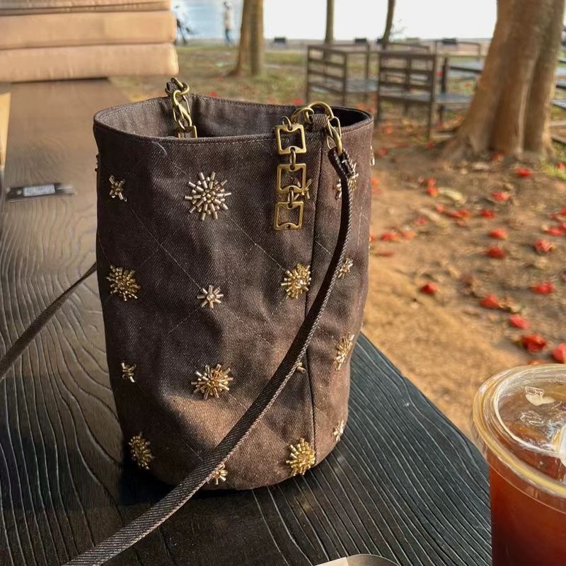 Summer new women's women's crossbody bag with bead embroidery pattern bucket bag summer retro denim women's shoulder bag new fashion de