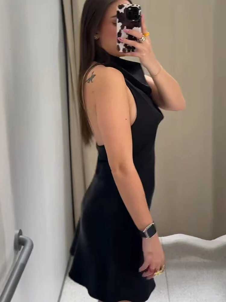 5MLN Women Backless Halter Dress Summer Sexy Party Dress Halter Neck New Slim Black Sleeveless Short Dress Ele Streetwear XJ250722