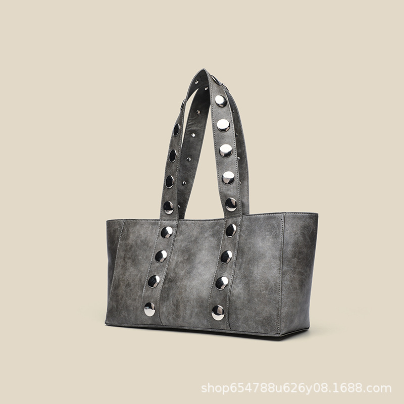 2025 Summer new women's crossbody bag niche rivet armpit bag new oil wax leather handbag elegant commuting women's shoulder bag women's