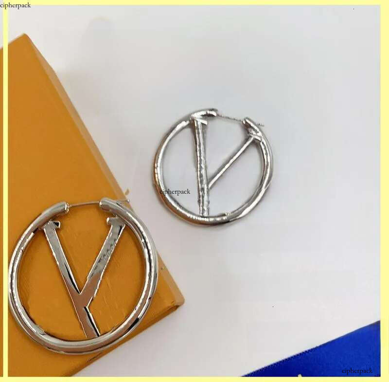 Women Hoops Fashion Womens Circle Simple Gold Jewelry s Designer Earrings Sier Letter Stud Earring Size 5 Cm BFD2411071