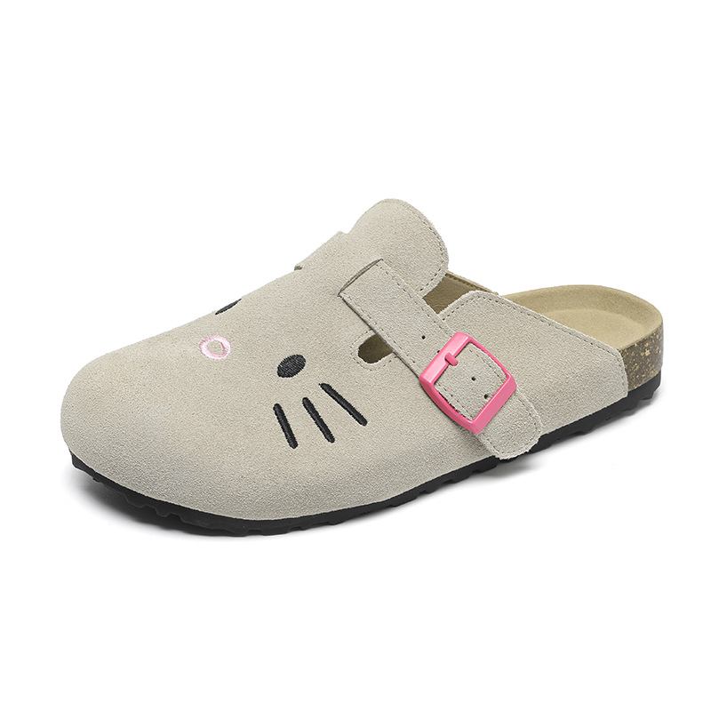 Embroidered flip-flops women's outerwear 2025 new thick-soled flip-flops women's cute cat decoration free shipping