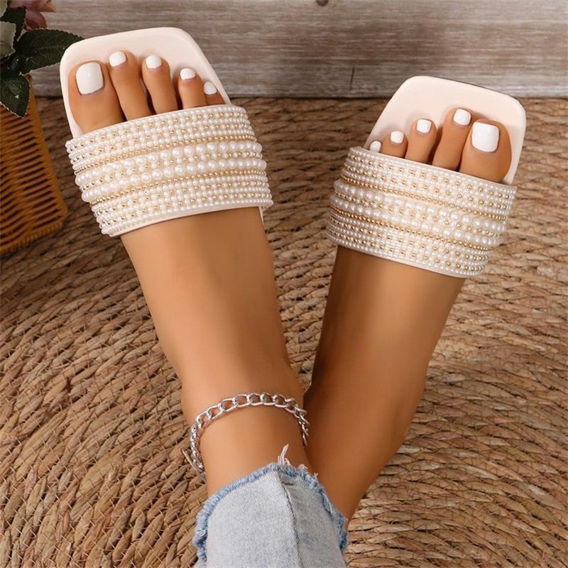 Luxury Brand Designer Shoes Size Women's Sandals 2025 New Pearl Flat Sandals Lightweight Outdoor Beach Sandals For Women