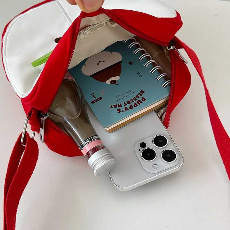 Japanese Style Lightweight Crossbody Bag Fem Cute Apple Bag Carto Casual Wern Style Niche Cloth Bag Student Shoulder Bag Y250722