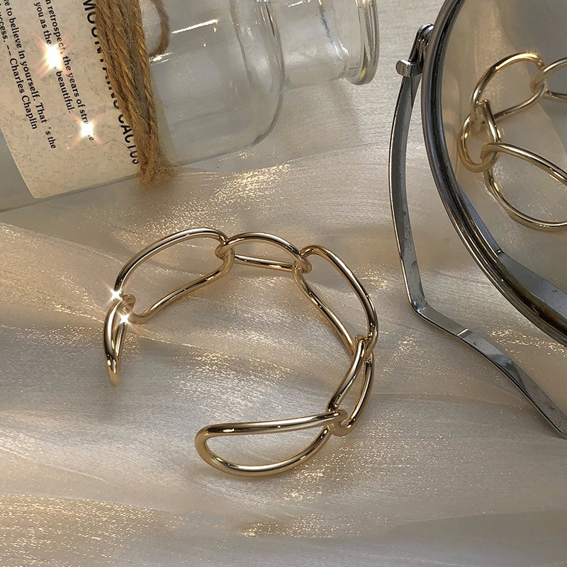 Minimalist Style Hollow Chain Open Simple Fashion Design Bracelet Elegant High-end Sense Jewelry for Women