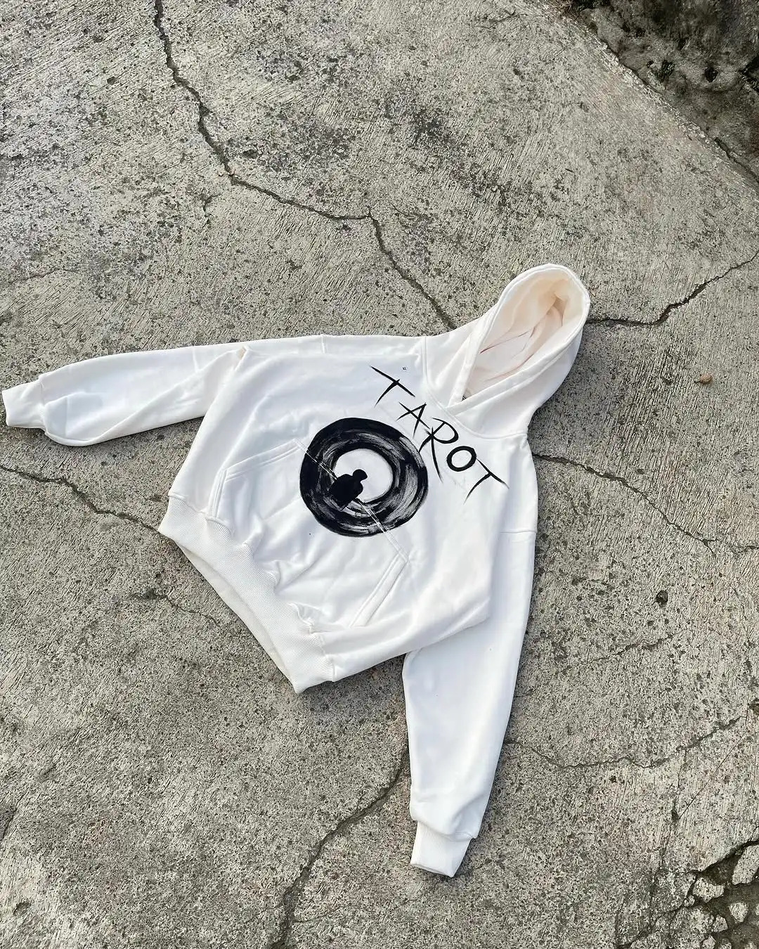 Niche Abstract Performance Art Letters Fashionable Simple Print White Hoodie Mens Loose Daily Casual Sports Top 250714