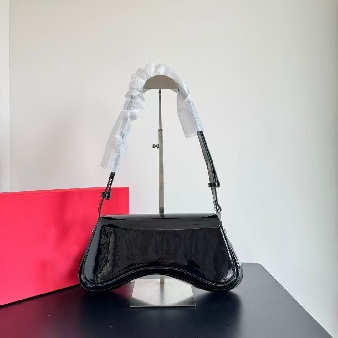 High quality Designer Bag Shopping Bags women's shoulder bag fashionable handbag classic Dingdang bag flip up underarm bag crossbody bag