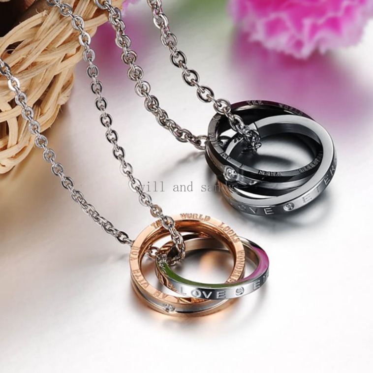 Non Tarnish Crystal Love Promise Couple Rings Necklace Stainless Steel Cross Skull Boat Anchor Pendant for Women Men Designer Jewelry Birthday Anniver