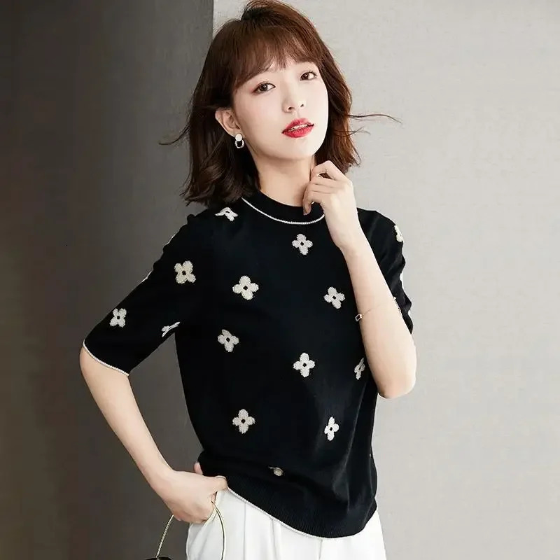 Casual Thin Knitted TShirt Summer Short Sleeve Tops Elegant Womens Clothing Embroidery Flower Fashion Tee Shirt Femme 250718