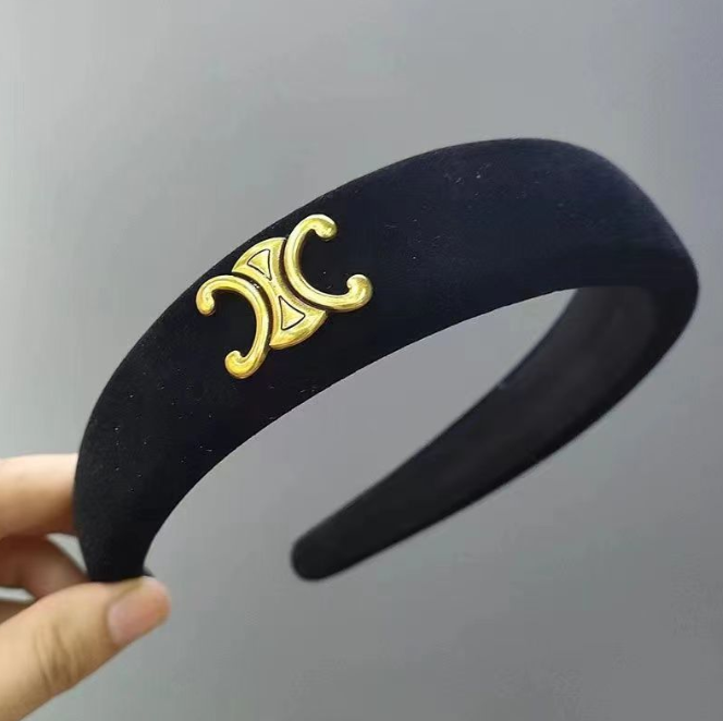 Black Vintage Velvet Hairbands Luxury French High-top Headbands with Letters Premium Red Velvet Hairbands