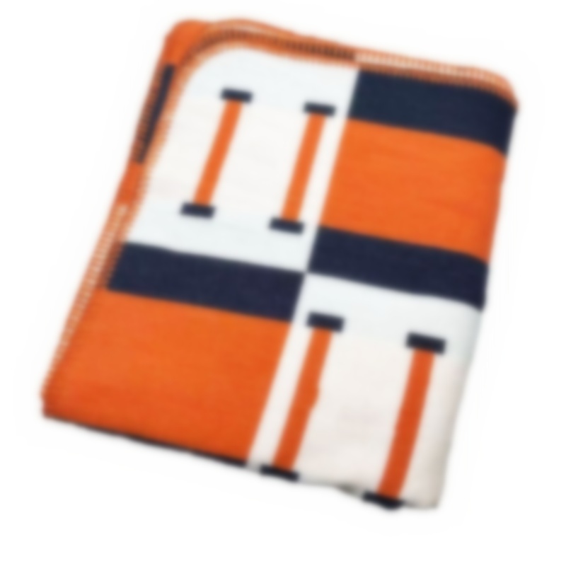 Designer blankets airplane blankets home cashmere and wool blankets single-letter H blankets for sofas air-conditioning blankets for