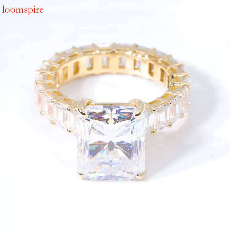 Custom Beautiful 14k Yellow Gold D Color Vvs 8ct Radiant Moissanite with GRA Certificate Women Ring for Engagement