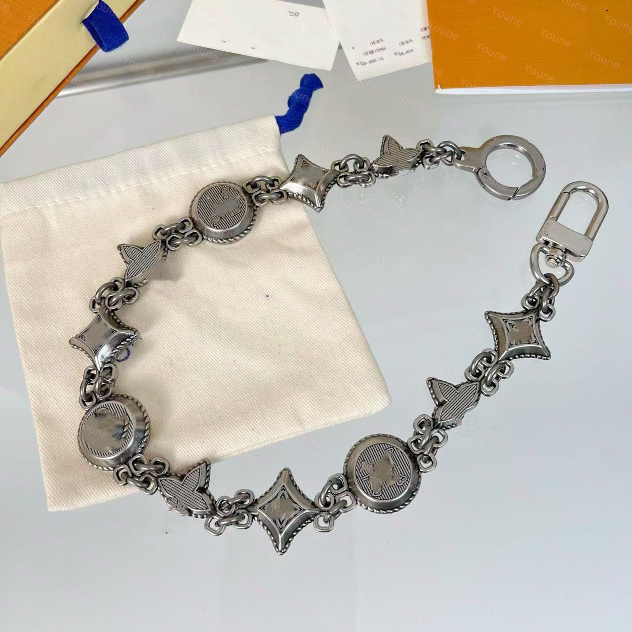 Luxury metal bag charm chain Monogram Belt chain designer Purse charms gold sliver keychain Snap fastener mens ladies keychain Holiday gift lovely quality dhgate