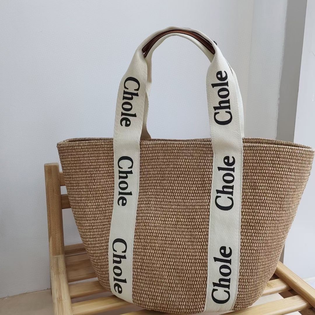Seaside woven bags straw summer vegetable basket bags beach vacation women's new fashionable and Instagram popular styles 2025s