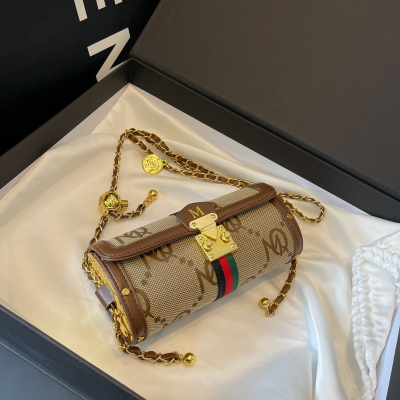 Luxury Brand Designer Bag High-End Stylish Small Bag 2023 New Fashion Versatile Chain Crossbody Bag Niche Texture Shoulder Cylinder Bag