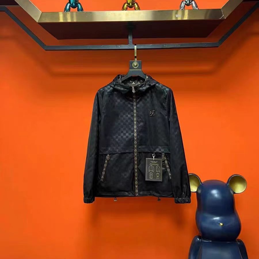 The new autumn men's light luxury European hooded jacket is fashionable trendy versatile and comfortable Jackets Plus Size L-6XL