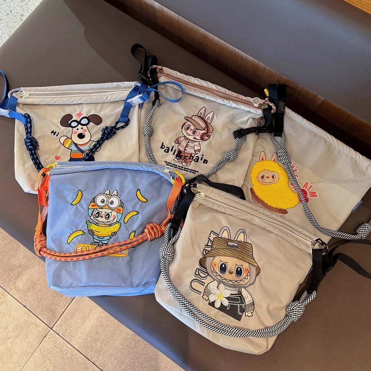 Labubu tote bucket designer large capacity shopping bags graffiti handbag high quality women shoulder bag shell crossbody purses