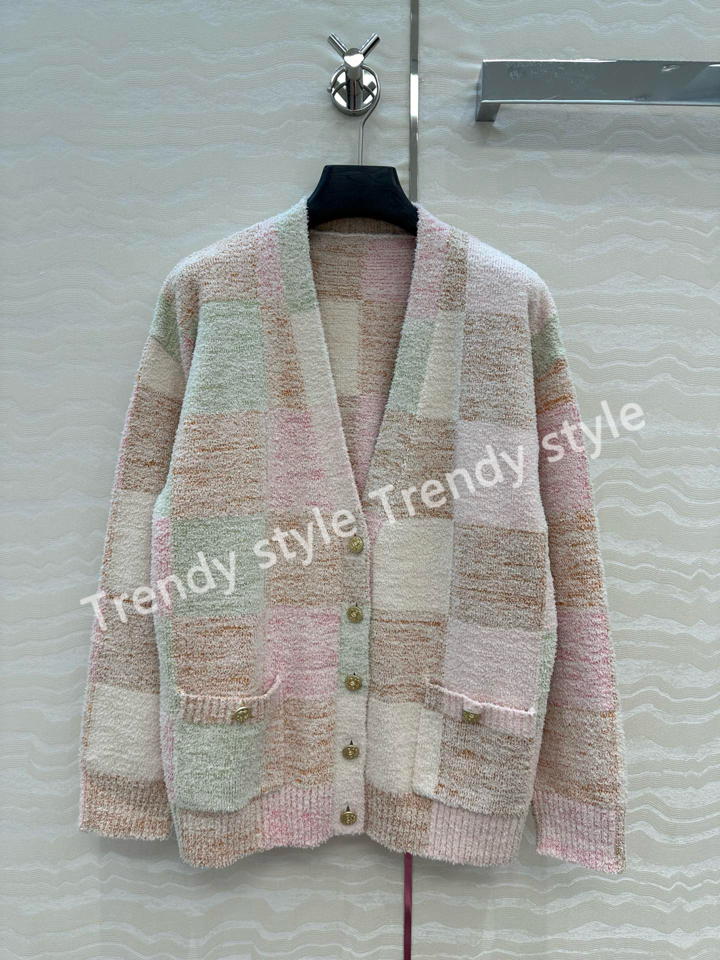 2025 New Clothing Sweatshirts Designer Knitted Sweater Autumn Winter Lady Sweatshirts with Letters for Women 3 Colors