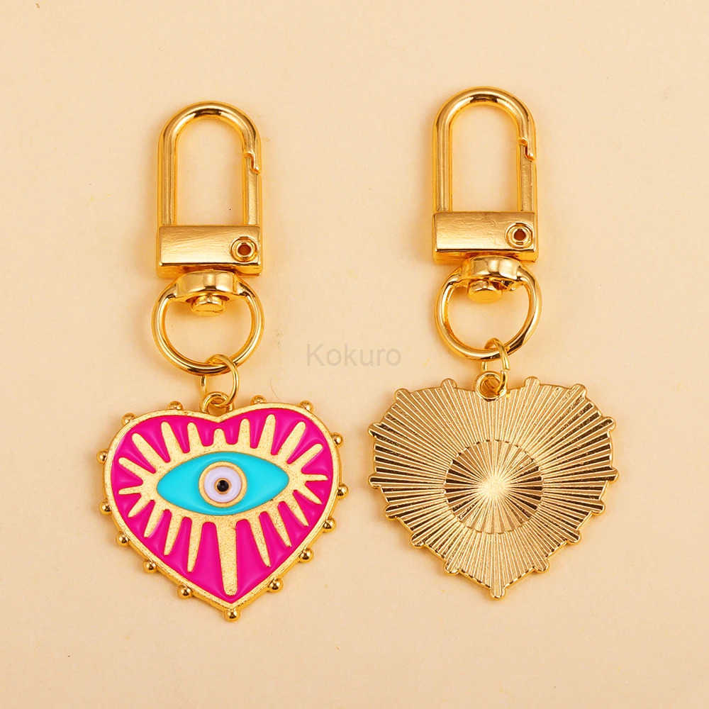 2Pcs Alloy Key Chains Rotatable Clasp Keyring Evil Blue Eye Love Heart Pendant Keychain for Women Car Key Bag Decoration Accessory M250723
