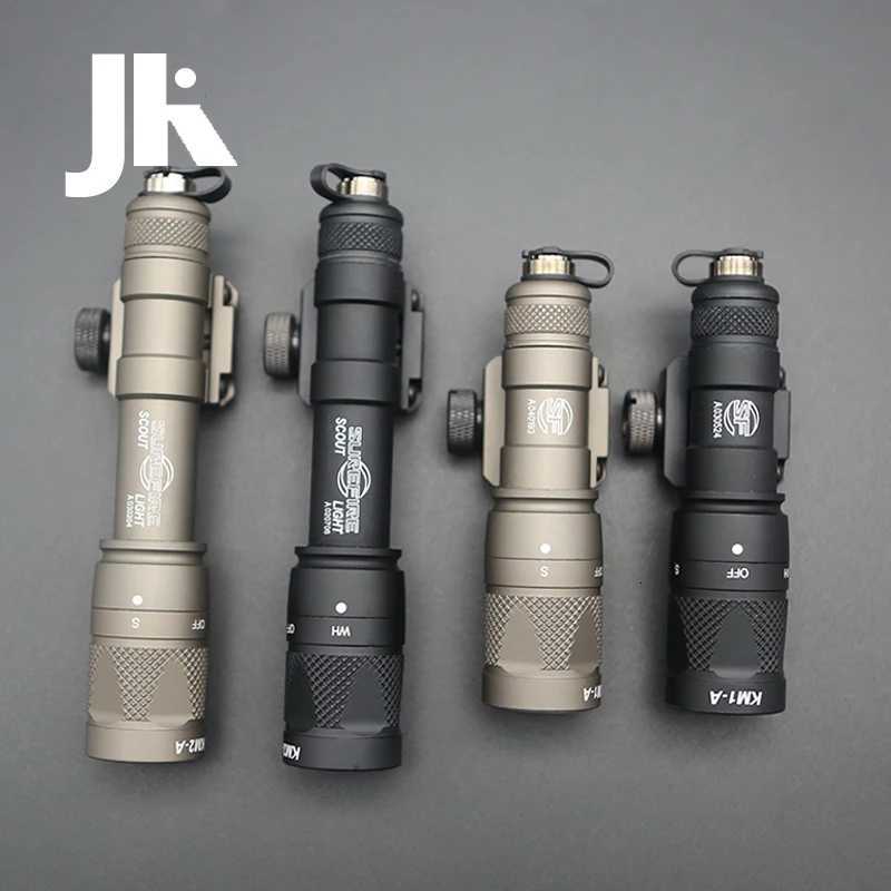 Tactical SF M300V M600V Flashlight Weapon Gun Light White LED Light Strobe With 20mm Picatinny Rail Airsoft Hunting Scoutlight W250722