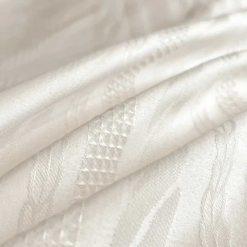4Pcs Luxury Pearl White Jacquard Black Wide Edge Bedding Set Queen King Size Duvet Cover Set Bed Sheet/Fitted Sheet Pillowcases XJ250619