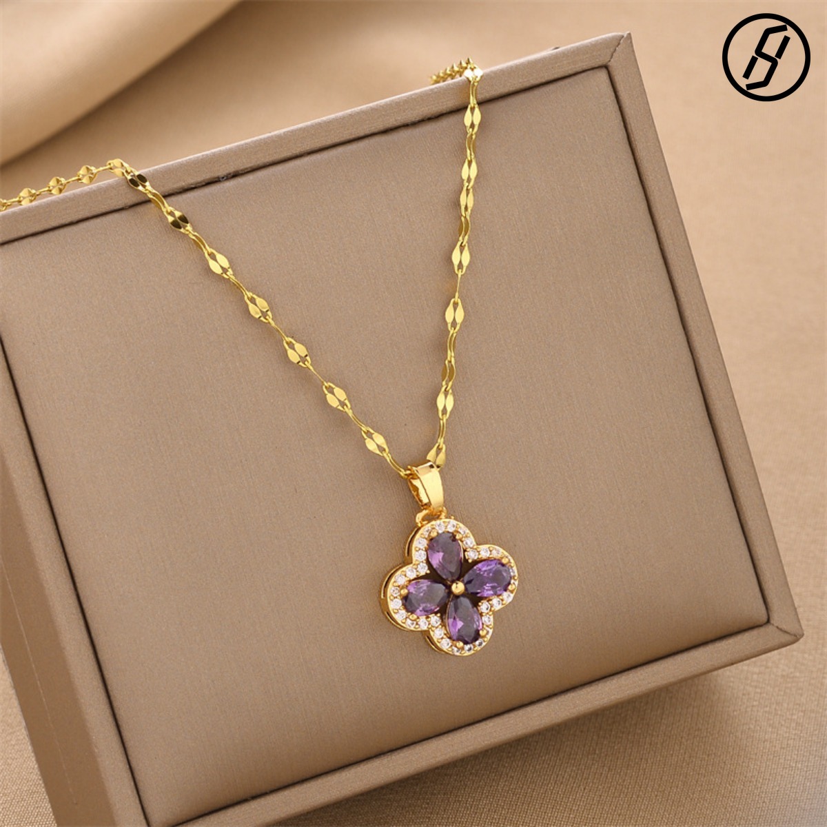 Micro-inlaid Zircon Violet Four-leaf Clover Necklace Accessories Titanium Steel for Women Light Luxury Versatile Clavicle Chain Designer Necklace