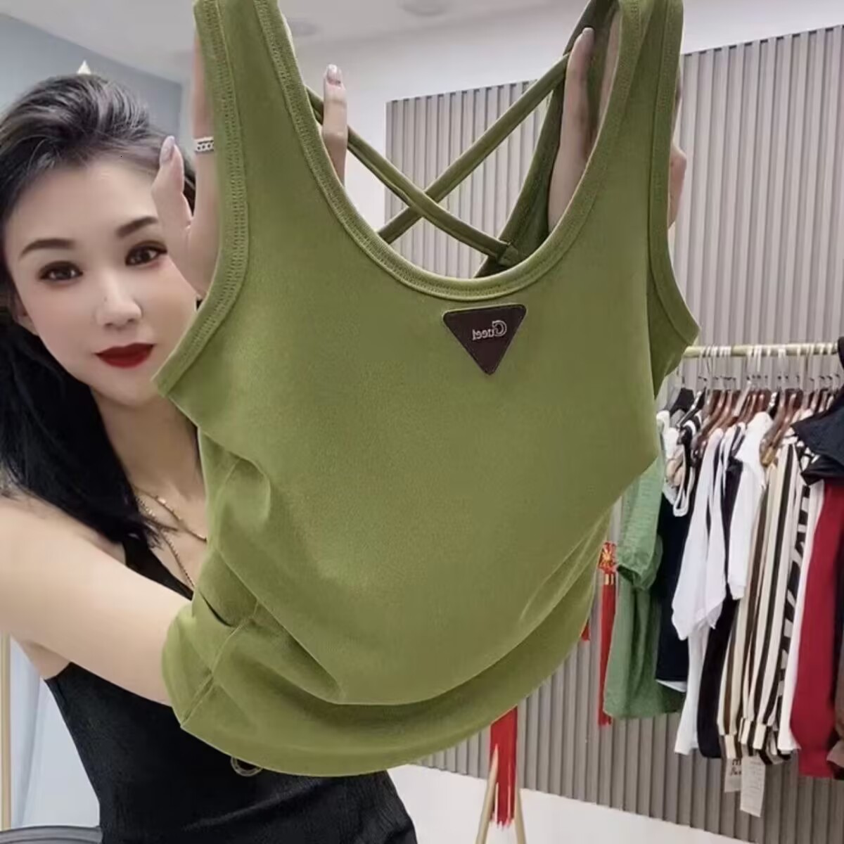 Plus Size Tank Top with Metal Triangle Label Slim Fit Outerwear Sleeveless Ribbed Top Base Layer Tank Versatile 250723