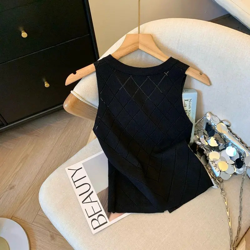Women Clothes Stylish Vintage Elegant y Chic Hollow Button Knitted Vest Summer V Neck Sleeveless Black White Slim Tank Tops 250718